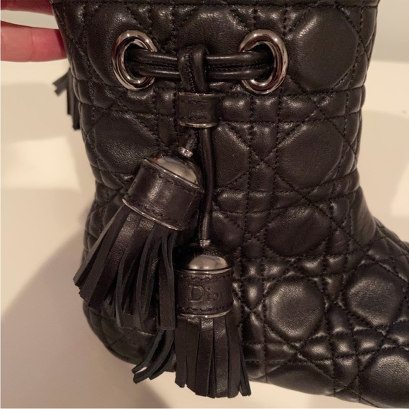 Christian Dior Black Quilted Leather Flat Booties with tassels - Picture 5 of 7